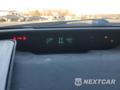Zdjęcie 9 z 13 samochodu: 2007 TOYOTA PRIUS VIN:JTDKB20U877681706 - miniatura