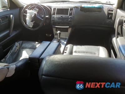 Zdjęcie 8 z 16 samochodu: 2004 INFINITI FX35 VIN:JNRAS08W94X212982 - miniatura