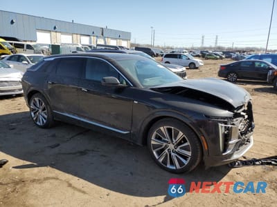 Czwarte zdjęcie samochodu z boku: 2024 CADILLAC LYRIQ LUXURY VIN:1GYKPSRL9RZ138295 - miniatura