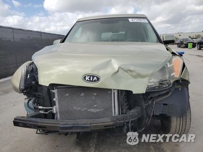 Piąte zdjęcie samochodu w środku: 2010 KIA SOUL + VIN:KNDJT2A29A7033062 - miniatura