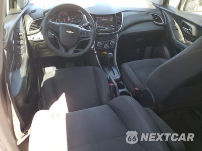 Zdjęcie 8 z 15 samochodu: 2020 CHEVROLET TRAX LS VIN:3GNCJKSB4LL272294 - miniatura