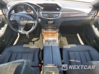 Zdjęcie 8 z 12 samochodu: 2011 MERCEDES-BENZ E 550 4MATIC VIN:WDDHF9AB6BA507705 - miniatura