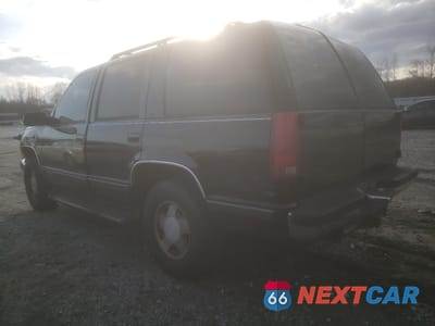 Drugie zdjęcie samochodu z przodu: 1997 CHEVROLET TAHOE K1500 VIN:1GNEK13R1VJ415871 - miniatura