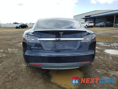 Zdjęcie 6 z 12 samochodu: 2014 TESLA MODEL S VIN:5YJSA1H16EFP58149 - miniatura