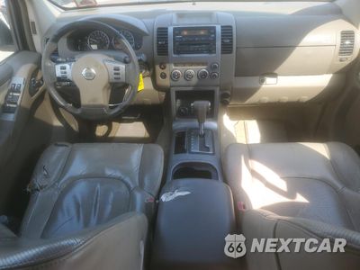 Zdjęcie 8 z 13 samochodu: 2006 NISSAN PATHFINDER LE VIN:5N1AR18W46C614688 - miniatura