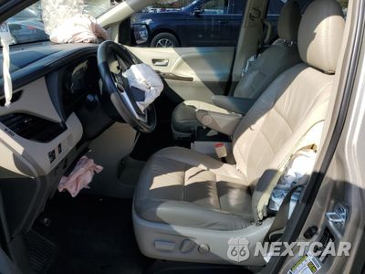 Zdjęcie 7 z 15 samochodu: 2017 TOYOTA SIENNA XLE VIN:5TDYZ3DC6HS819165 - miniatura