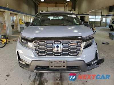 Piąte zdjęcie samochodu w środku: 2023 HONDA PASSPORT TRAIL SPORT VIN:5FNYF8H60PB032242 - miniatura