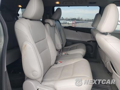 Zdjęcie 12 z 16 samochodu: 2017 TOYOTA SIENNA XLE VIN:5TDYZ3DC6HS805654 - miniatura