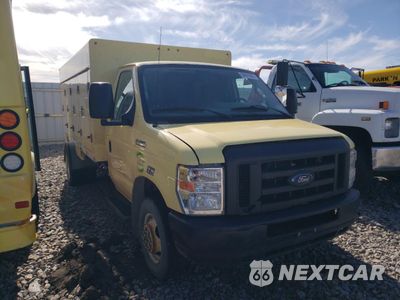 Czwarte zdjęcie samochodu z boku: 2019 FORD ECONOLINE E450 SUPER DUTY CUTAWAY VAN VIN:1FDXE4FS6KDC22534 - miniatura