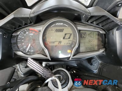 Zdjęcie 7 z 10 samochodu: 2017 YAMAHA FJR1300 AE VIN:JYARP30E4HA000441 - miniatura