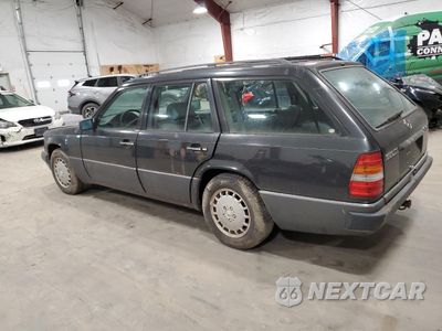 Drugie zdjęcie samochodu z przodu: 1991 MERCEDES-BENZ 300 TE 4MATIC VIN:WDBED90D1MF153716 - miniatura
