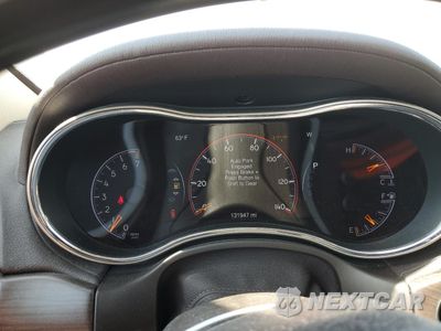 Zdjęcie 9 z 13 samochodu: 2015 JEEP GRAND CHEROKEE OVERLAND VIN:1C4RJFCG4FC727049 - miniatura