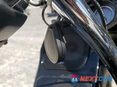 Zdjęcie 8 z 9 samochodu: 2017 HARLEY-DAVIDSON FLTRXS ROAD GLIDE SPECIAL VIN:1HD1KTC15HB652700 - miniatura