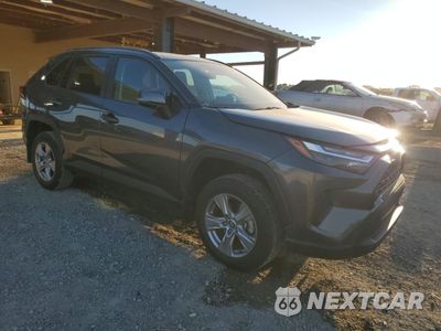 Czwarte zdjęcie samochodu z boku: 2023 TOYOTA RAV4 XLE VIN:2T3W1RFVXPC219974 - miniatura