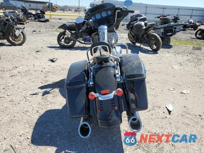 Czwarte zdjęcie samochodu z boku: 2023 HARLEY-DAVIDSON FLHX VIN:1HD1KBC12PB620134 - miniatura