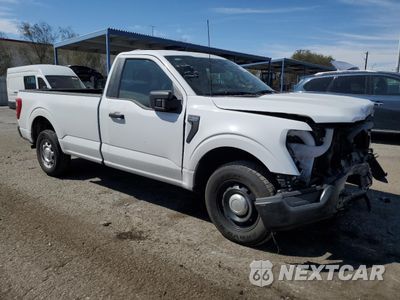Czwarte zdjęcie samochodu z boku: 2023 FORD F150 VIN:1FTMF1CB2PKE38228 - miniatura