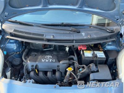 Zdjęcie 7 z 10 samochodu: 2007 TOYOTA YARIS VIN:JTDJT923475077619 - miniatura