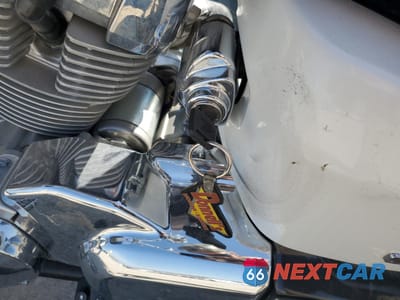 Zdjęcie 8 z 9 samochodu: 2013 HONDA VT750 CA VIN:JH2RC5040DK800135 - miniatura