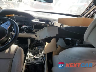 Zdjęcie 8 z 12 samochodu: 2021 BMW 740 I VIN:WBA7T2C07MCF88819 - miniatura