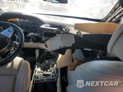 Zdjęcie 8 z 12 samochodu: 2021 BMW 740 I VIN:WBA7T2C07MCF88819 - miniatura