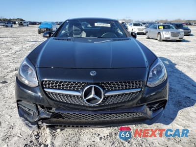Piąte zdjęcie samochodu w środku: 2019 MERCEDES-BENZ SLC 300 VIN:WDDPK3JAXKF160281 - miniatura