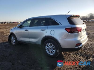 Drugie zdjęcie samochodu z przodu: 2019 KIA SORENTO L VIN:5XYPG4A39KG451628 - miniatura