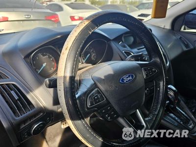 Zdjęcie 9 z 10 samochodu: 2016 FORD FOCUS SE VIN:1FADP3K29GL340498 - miniatura