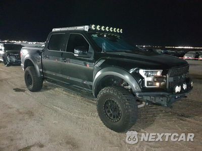 Czwarte zdjęcie samochodu z boku: 2017 FORD F150 RAPTOR VIN:1FTFW1RG0HFC03526 - miniatura