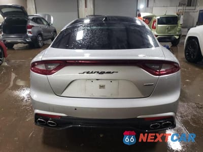 Zdjęcie 6 z 12 samochodu: 2018 KIA STINGER PREMIUM VIN:KNAE25LA9J6020938 - miniatura