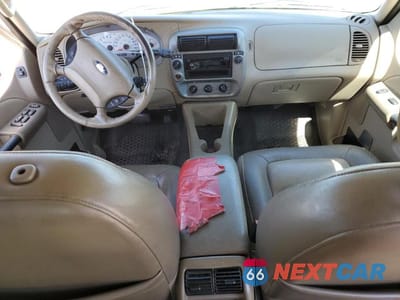 Zdjęcie 8 z 12 samochodu: 2004 FORD EXPLORER SPORT TRAC VIN:1FMZU77K64UB34985 - miniatura