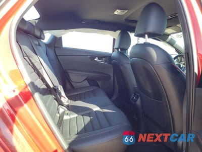 Zdjęcie 10 z 13 samochodu: 2023 KIA FORTE GT VIN:3KPF44ACXPE618328 - miniatura