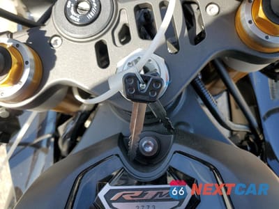 Zdjęcie 8 z 10 samochodu: 2024 YAMAHA YZFR1M C VIN:JYARN67Y5RA000442 - miniatura