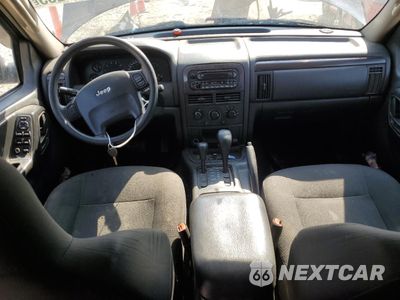 Zdjęcie 8 z 14 samochodu: 2004 JEEP GRAND CHEROKEE LAREDO VIN:1J4GW48S04C151901 - miniatura