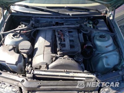 Zdjęcie 12 z 14 samochodu: 2003 BMW 325 XIT VIN:WBAEP33433PF02871 - miniatura
