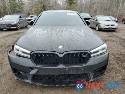 Piąte zdjęcie samochodu w środku: 2023 BMW M5 VIN:WBS83CH09PCN24832 - miniatura