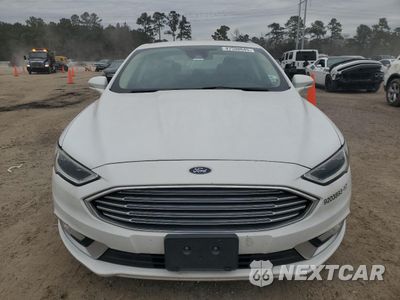 Piąte zdjęcie samochodu w środku: 2017 FORD FUSION SE HYBRID VIN:3FA6P0LU0HR409265 - miniatura