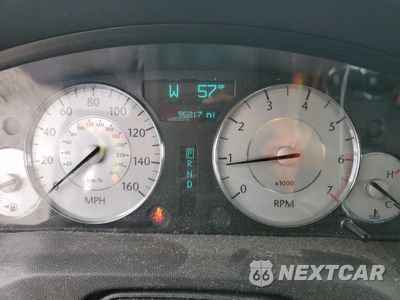 Zdjęcie 9 z 12 samochodu: 2008 CHRYSLER 300C VIN:2C3KA63H38H115956 - miniatura