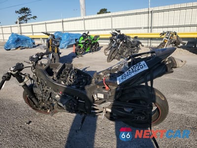 Trzecie zdjęcie samochodu z tyłu: 2006 YAMAHA YZFR1 C VIN:JYARN15Y96A002308 - miniatura