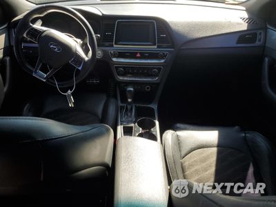 Zdjęcie 8 z 13 samochodu: 2018 HYUNDAI SONATA SPORT VIN:5NPE34AB1JH685103 - miniatura