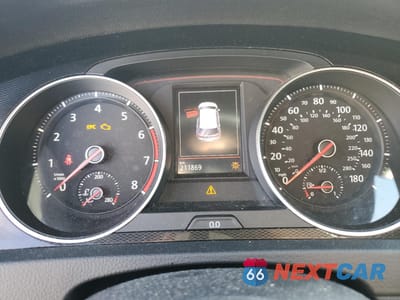 Zdjęcie 9 z 12 samochodu: 2017 VOLKSWAGEN GTI S VIN:3VW5T7AU8HM022731 - miniatura