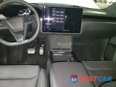 Zdjęcie 8 z 12 samochodu: 2025 TESLA MODEL X VIN:7SAXCDE50SF465516 - miniatura