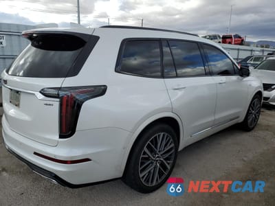 Trzecie zdjęcie samochodu z tyłu: 2022 CADILLAC XT6 SPORT PLATINUM VIN:1GYKPHRS4NZ157521 - miniatura