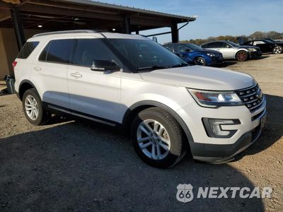 Czwarte zdjęcie samochodu z boku: 2017 FORD EXPLORER XLT VIN:1FM5K7D83HGC58102 - miniatura