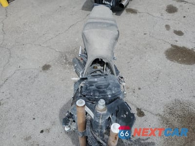 Piąte zdjęcie samochodu w środku: 2015 YAMAHA FZ09 VIN:JYARN33E9FA007058 - miniatura
