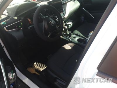 Zdjęcie 7 z 13 samochodu: 2024 TOYOTA COROLLA CROSS LE VIN:7MUBAAAG1RV081226 - miniatura