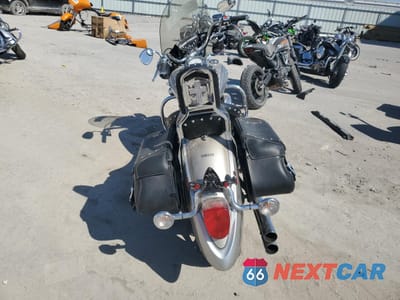 Czwarte zdjęcie samochodu z boku: 2006 YAMAHA XVS1100 A VIN:JYAVP11E56A083098 - miniatura