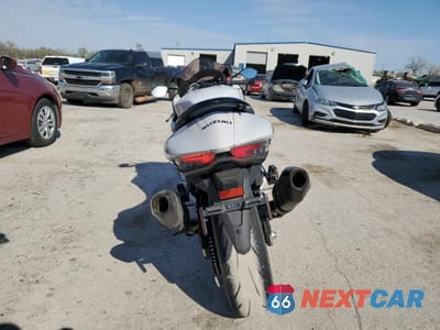 Czwarte zdjęcie samochodu z boku: 2024 SUZUKI GSX1300 RR VIN:JS1EJ11B1R7100941 - miniatura