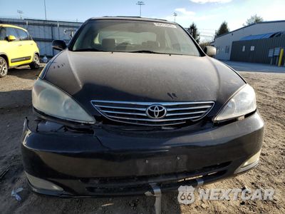 Piąte zdjęcie samochodu w środku: 2004 TOYOTA CAMRY LE VIN:4T1BF30K34U064215 - miniatura