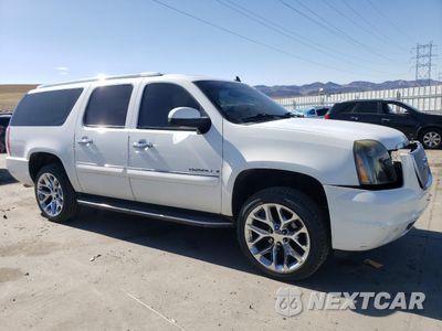 Czwarte zdjęcie samochodu z boku: 2008 GMC YUKON XL DENALI VIN:1GKFK66828J204457 - miniatura