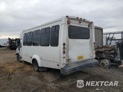 Trzecie zdjęcie samochodu z tyłu: 2019 FORD ECONOLINE E450 SUPER DUTY CUTAWAY VAN VIN:1FDFE4FS2KDC75503 - miniatura